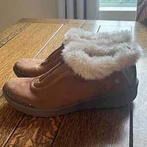 Cozy Zee’s Brown Ankle Boots with Faux Fur Trim 10